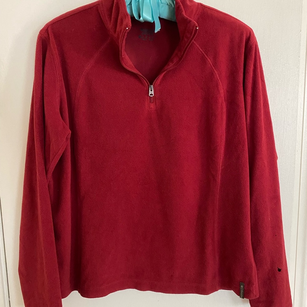 Women’s Columbia fleece size large.